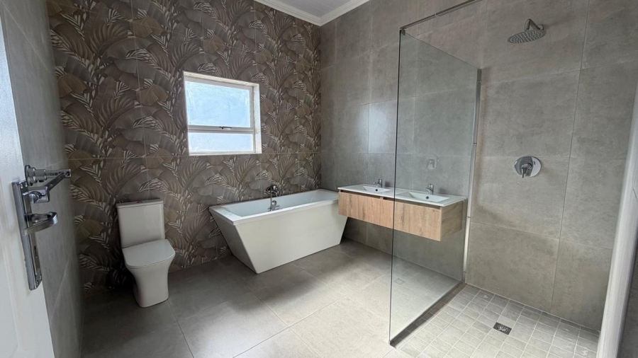 3 Bedroom Property for Sale in Velddrif Western Cape